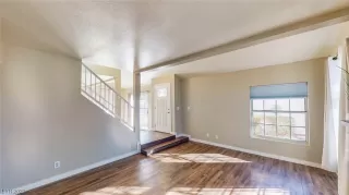 Photo #3: 2484905 Listing 