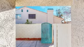 Photo #5: 2484905 Listing 