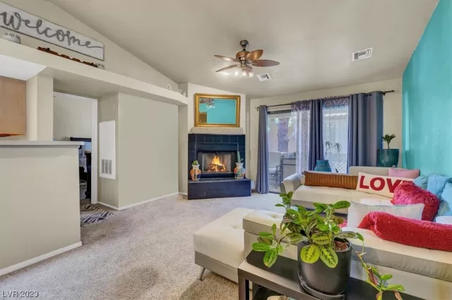 MLS: 2484906 Condo For Sale