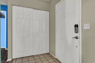 Photo #3: 2484906 Listing