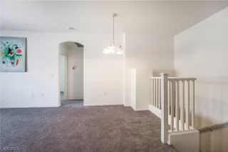 Photo #6: 2484946 Listing 