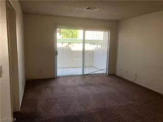 Photo #3: 2484957 Listing 