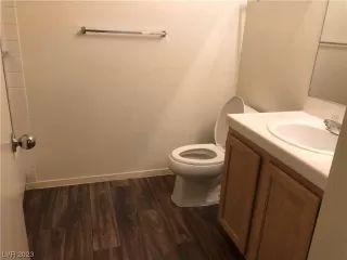 Photo #6: 2484957 Listing 