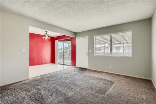 Photo #5: 2484970 Listing