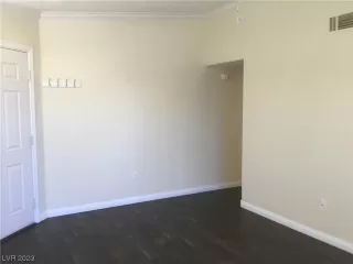 Photo #3: 2484973 Listing 