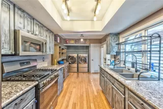 Photo #6: 2484987 Listing 