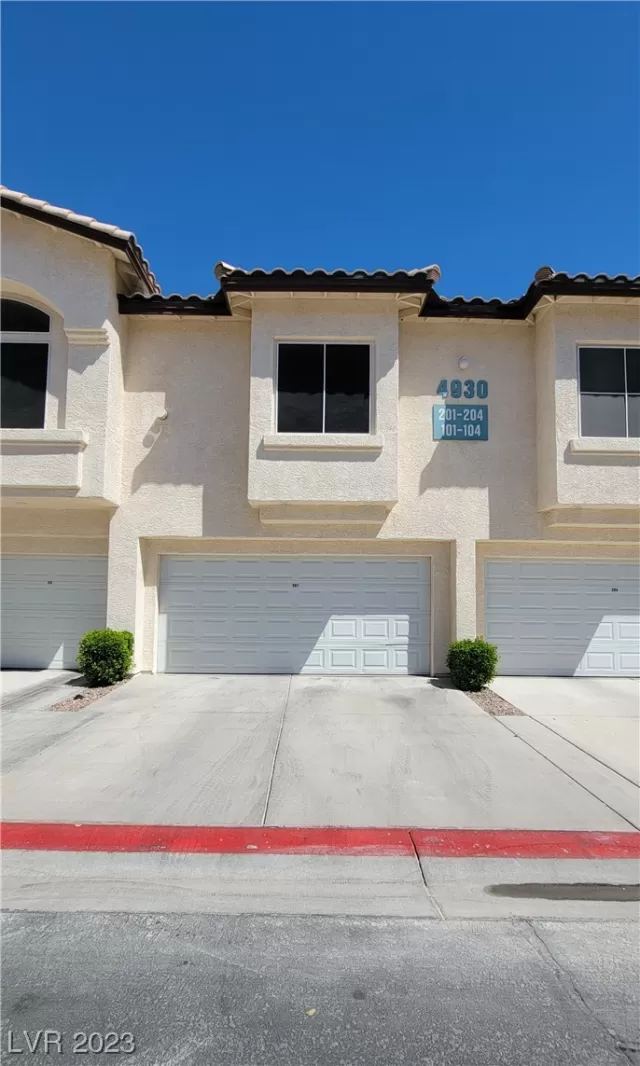 MLS: 2484991 Condo For Sale