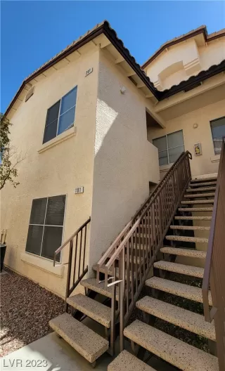 Photo #3: 2484991 Listing 