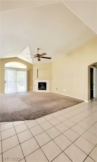 Photo #4: 2484991 Listing 