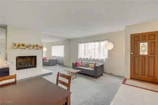 Photo #3: 2485011 Listing 