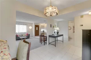 Photo #6: 2485011 Listing 