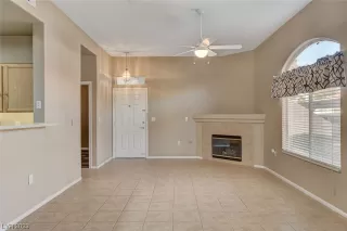 Photo #6: 2485016 Listing 