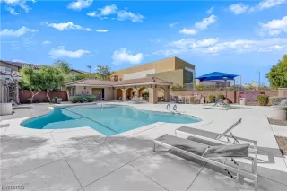 Photo #1: 2485025 Listing