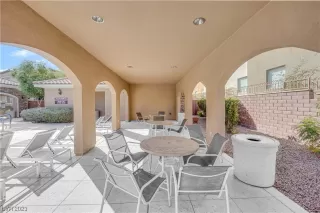 Photo #3: 2485025 Listing