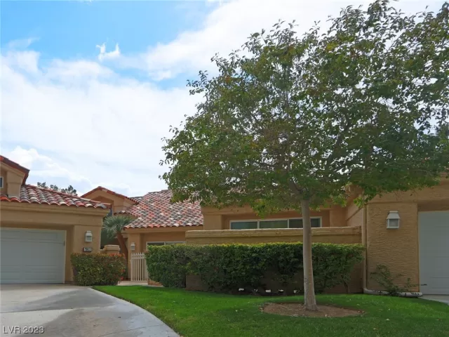 MLS: 2485060 Condo For Sale