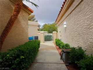 Photo #2: 2485060 Listing 