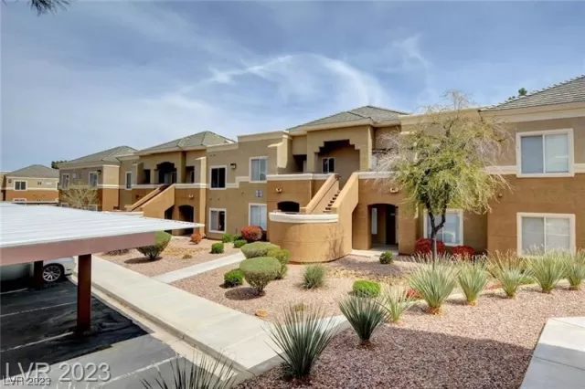 MLS: 2485061 Condo For Sale