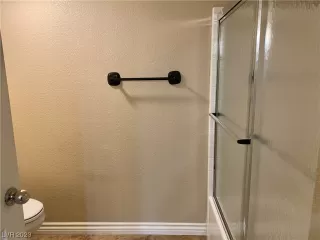 Photo #4: 2485061 Listing 