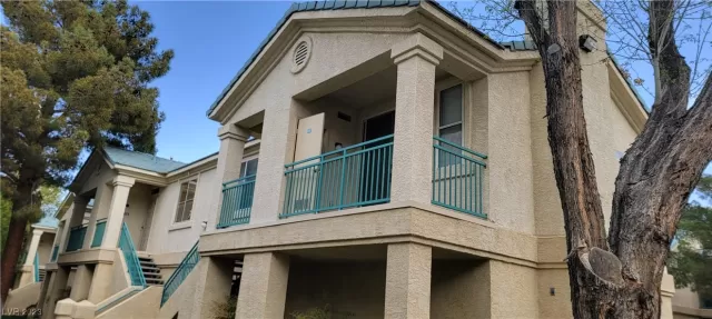 MLS: 2485062 Condo For Sale