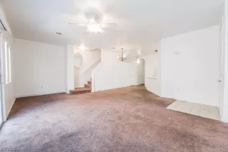 Photo #3: 2485069 Listing 