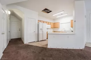 Photo #5: 2485069 Listing 