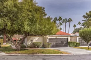 Photo #1: 2485071 Listing 