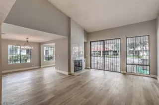 Photo #4: 2485071 Listing 