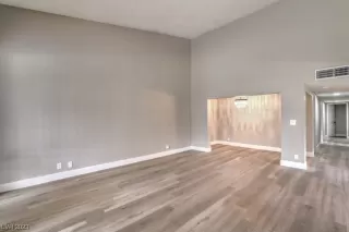 Photo #6: 2485071 Listing 