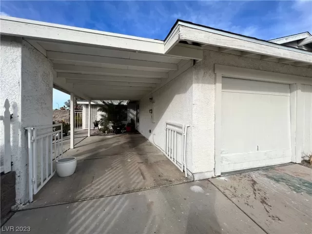 MLS: 2485084 Condo For Sale