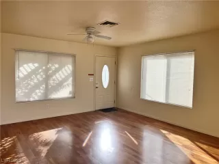 Photo #3: 2485084 Listing 