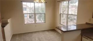 Photo #4: 2485123 Listing