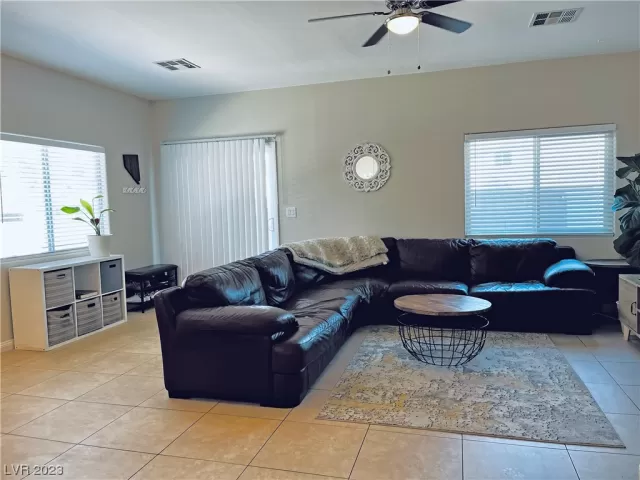 MLS: 2485138 Condo For Sale