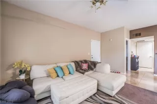 Photo #2: 2485156 Listing 