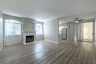 Photo #3: 2485176 Listing