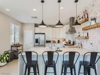 Photo #6: 2485240 Listing 