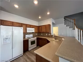 Photo #3: 2485295 Listing 