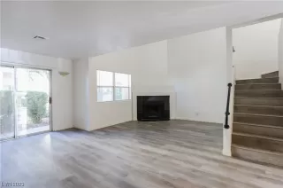 Photo #5: 2485332 Listing 