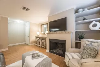 Photo #3: 2485334 Listing 