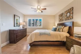 Photo #5: 2485334 Listing 