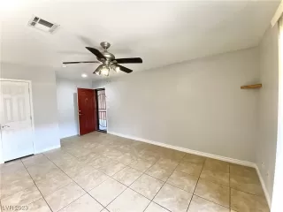 Photo #4: 2485373 Listing 