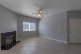 Photo #2: 2485417 Listing