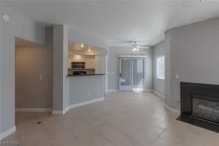 Photo #4: 2485417 Listing