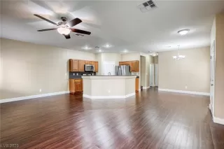 Photo #3: 2485443 Listing 