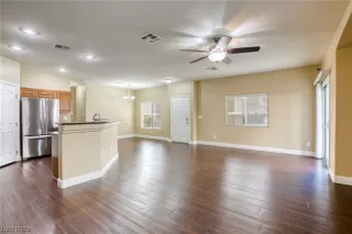 Photo #4: 2485443 Listing 