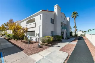 Photo #1: 2485454 Listing