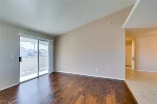 Photo #4: 2485454 Listing