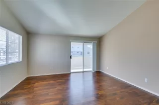 Photo #5: 2485454 Listing