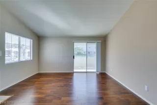 Photo #6: 2485454 Listing