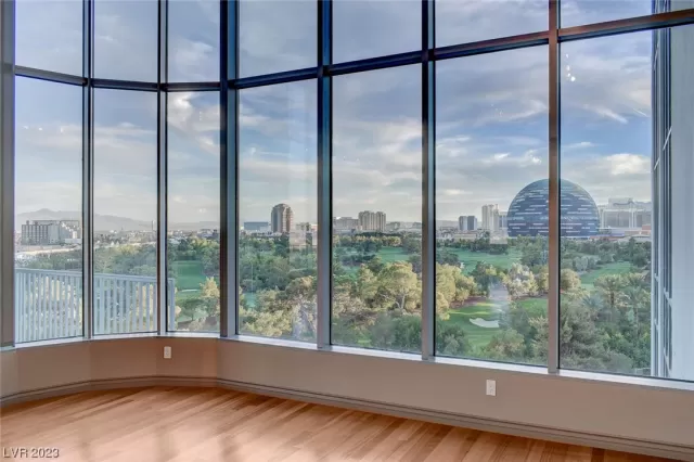 MLS: 2485465 Condo For Sale