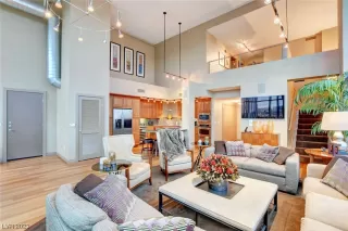 Photo #5: 2485465 Listing